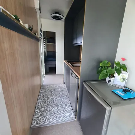 Mobile House & Whirlpool *